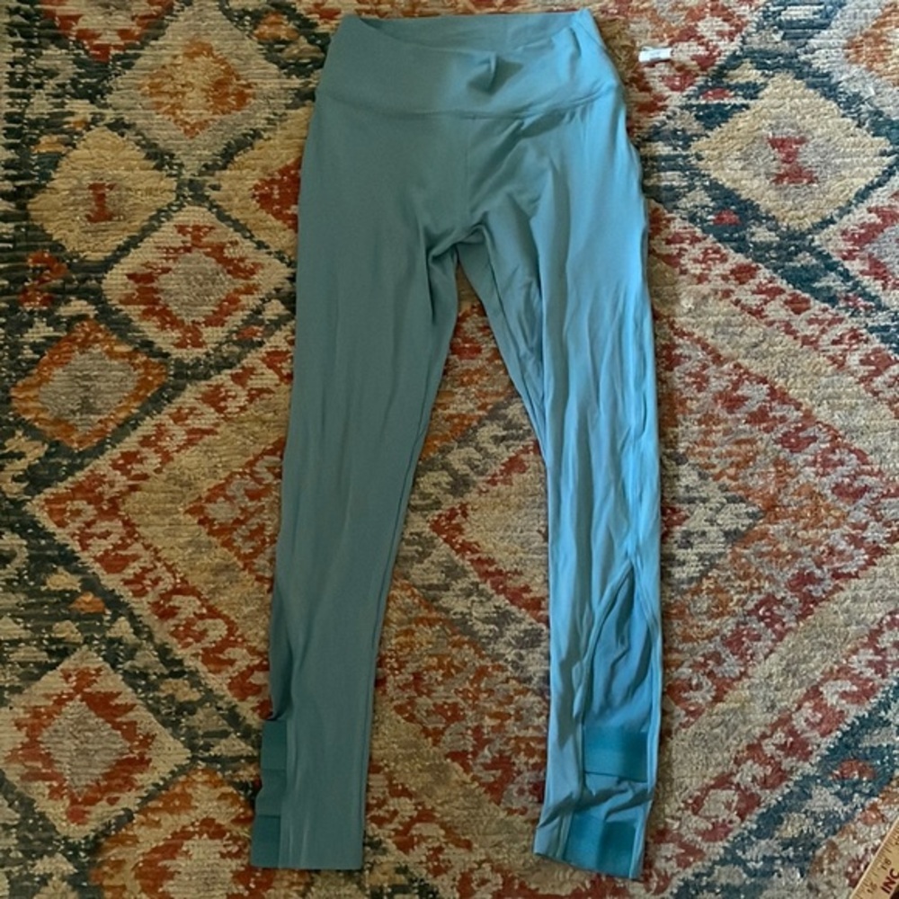 Gymshark women’s leggings size medium new without tags